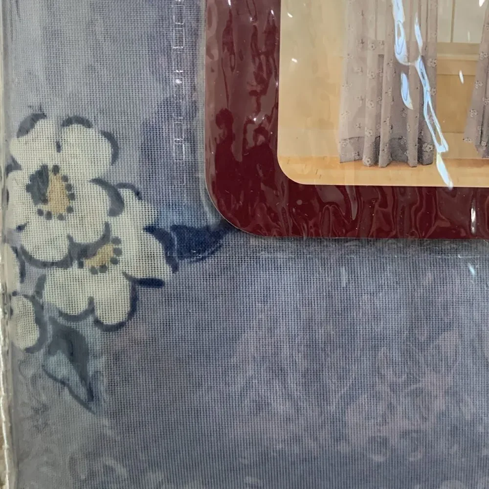 Vintage‎ 2003 Target Basic Principle No 2 Pair Of Floral Sheer Window Panels